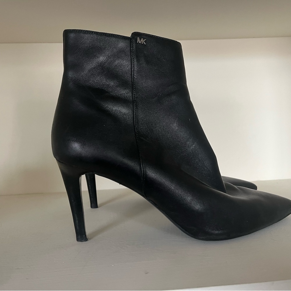Michael Kors Black Leather Ankle Boots with Silver Zip, Women’s Size 9.5